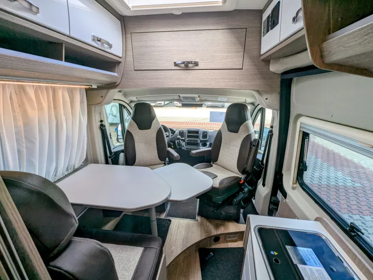 Fahrzeugbild Pössl D-Line Roadcruiser XL DIESELHEIZUNG, KLIMAAUTOMATIK #5