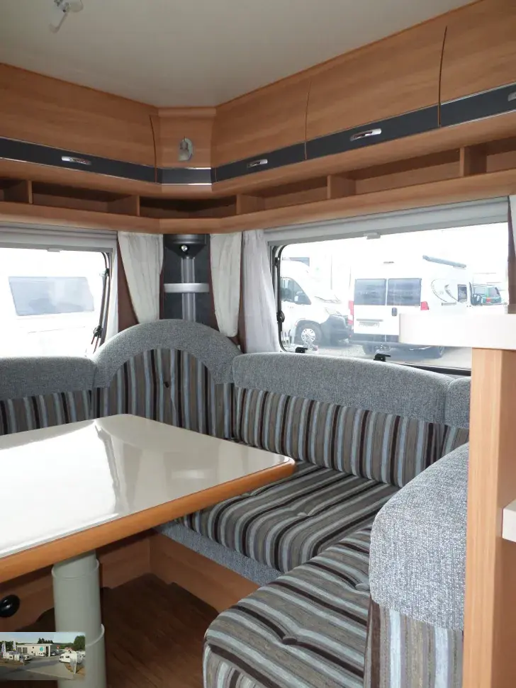 Fahrzeugbild Hobby De Luxe 560 CFE Nr. 16 - franz. Bett, RSG #10
