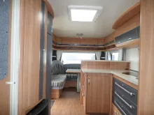 Fahrzeugbild Hobby De Luxe 560 CFE Nr. 16 - franz. Bett, RSG #23