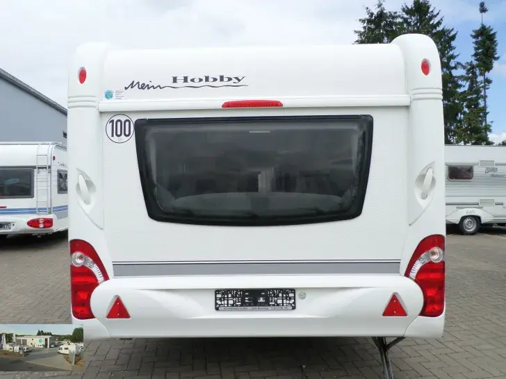 Fahrzeugbild Hobby De Luxe 560 CFE Nr. 16 - franz. Bett, RSG #29