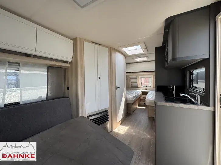 Fahrzeugbild Hobby De Luxe 495 UL Ambientebeleuchtung #6