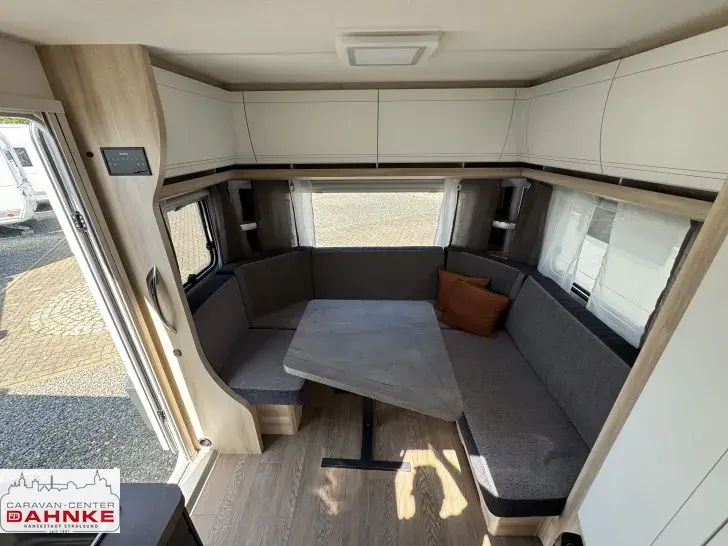 Fahrzeugbild Hobby De Luxe 495 UL Ambientebeleuchtung #8
