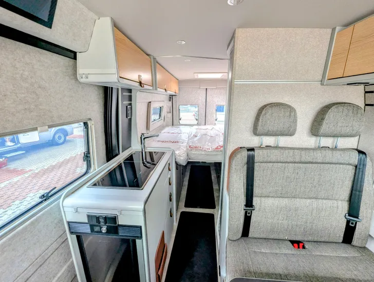 Fahrzeugbild Hymer Camper Van Yosemite 180 PS AUTOMATIK, NAVI u.v.m. #7