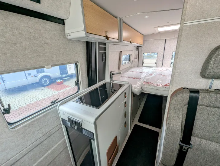 Fahrzeugbild Hymer Camper Van Yosemite 180 PS AUTOMATIK, NAVI u.v.m. #9