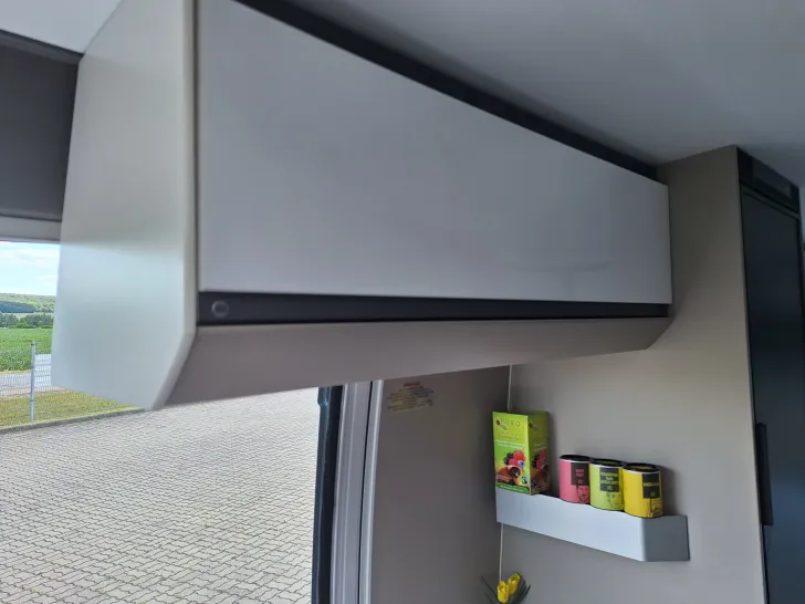 Fahrzeugbild Adria Twin Plus 600 SPB Wechselrichter Solar 2xAGM TV #19