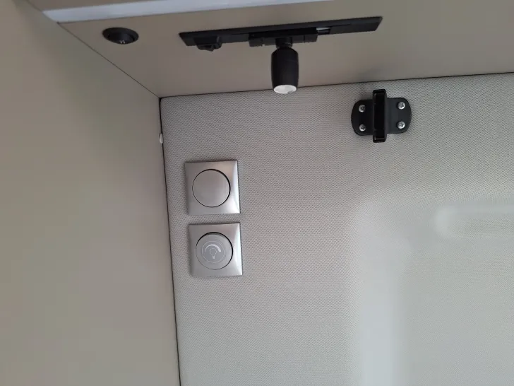 Fahrzeugbild Adria Twin Plus 600 SPB Wechselrichter Solar 2xAGM TV #27