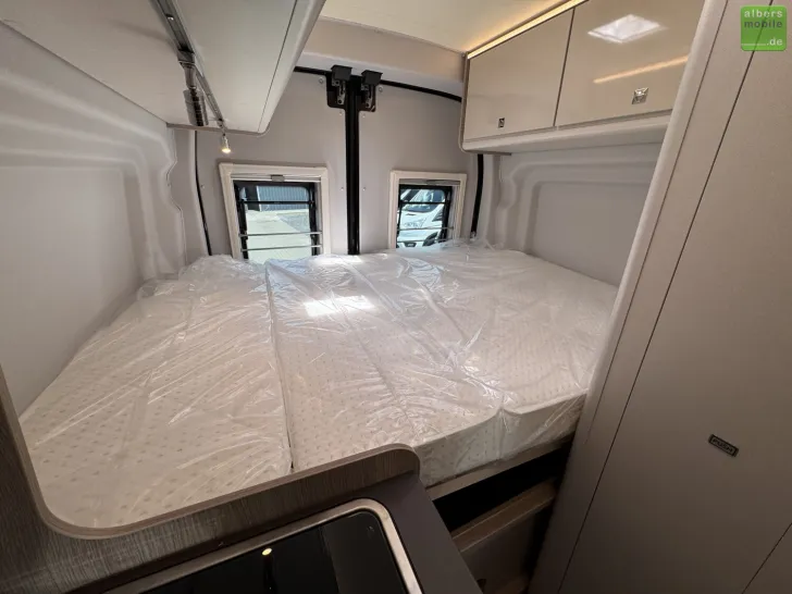 Fahrzeugbild Bürstner Lineo C 590 Active Automatik Bi-Xenon 170PS #18