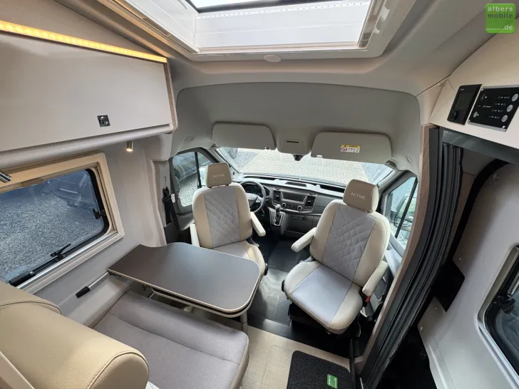 Fahrzeugbild Bürstner Lineo C 590 Active Automatik Bi-Xenon 170PS #25