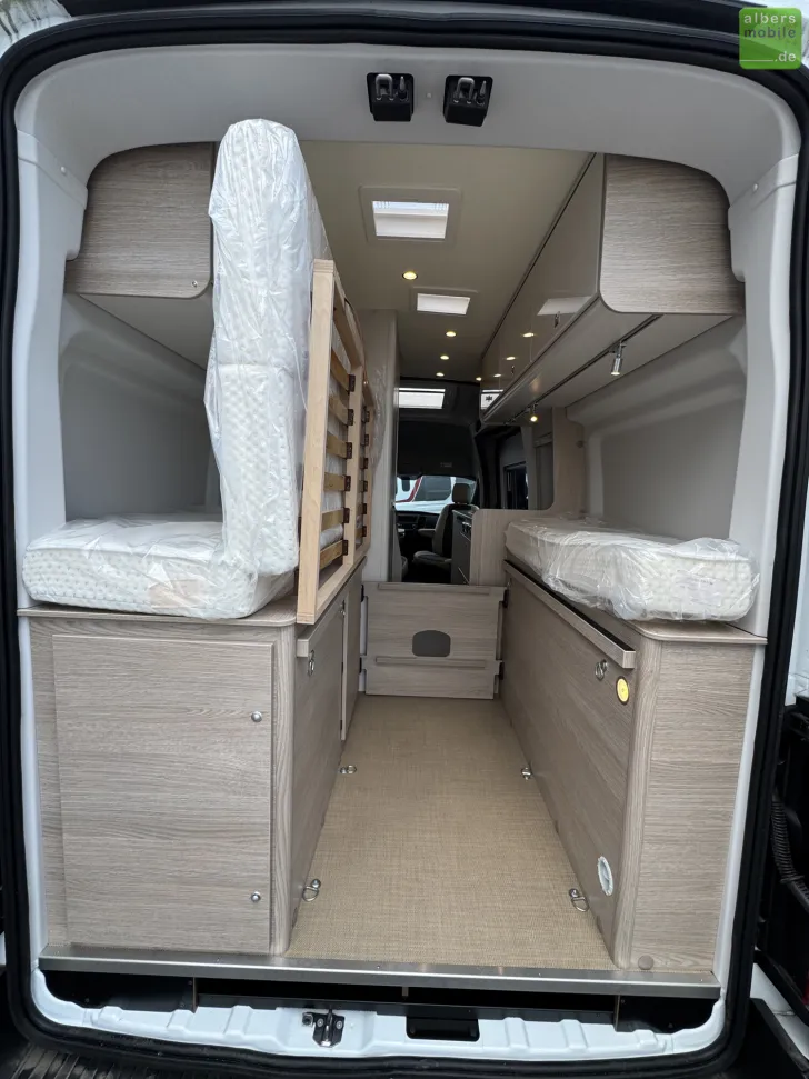 Fahrzeugbild Bürstner Lineo C 590 Automatik - Jetzt 16.790Euro sparen! #22