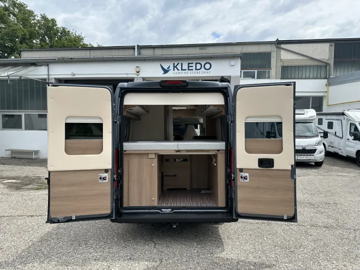 Fahrzeugbild Malibu Van First Class - Two Rooms 640 LE RB #9