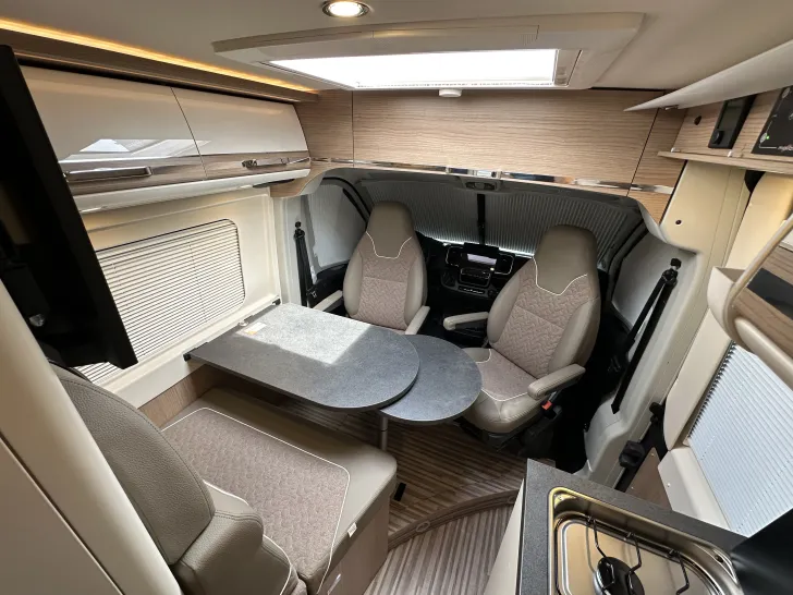 Fahrzeugbild Malibu Van First Class - Two Rooms 640 LE RB #14