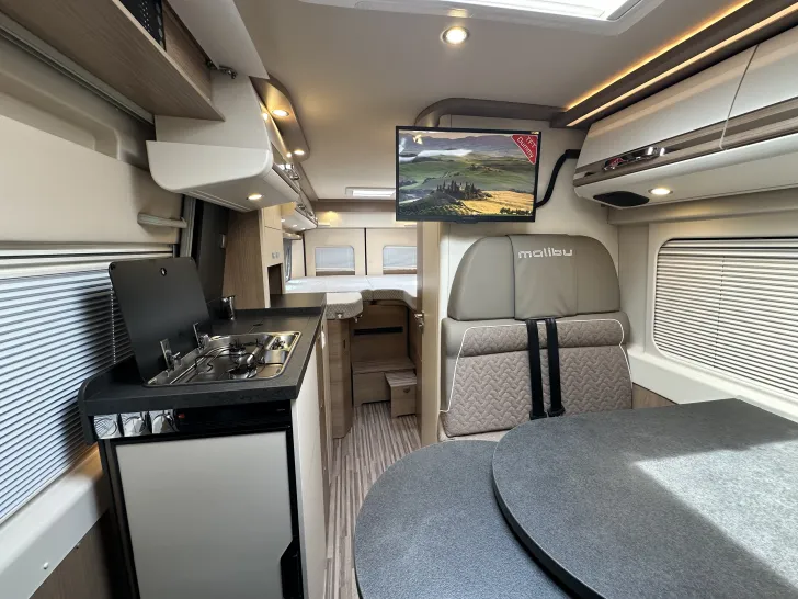 Fahrzeugbild Malibu Van First Class - Two Rooms 640 LE RB #15