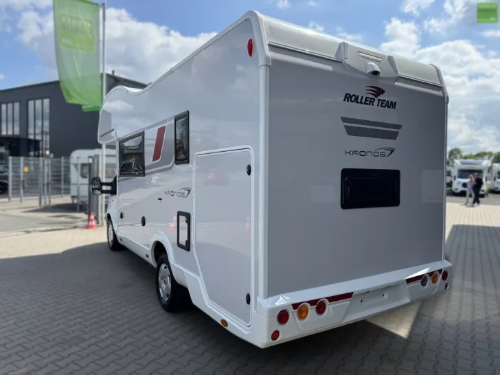Fahrzeugbild Roller Team Kronos 279 M Automatik 8 Schlafplätze Skyroof #5