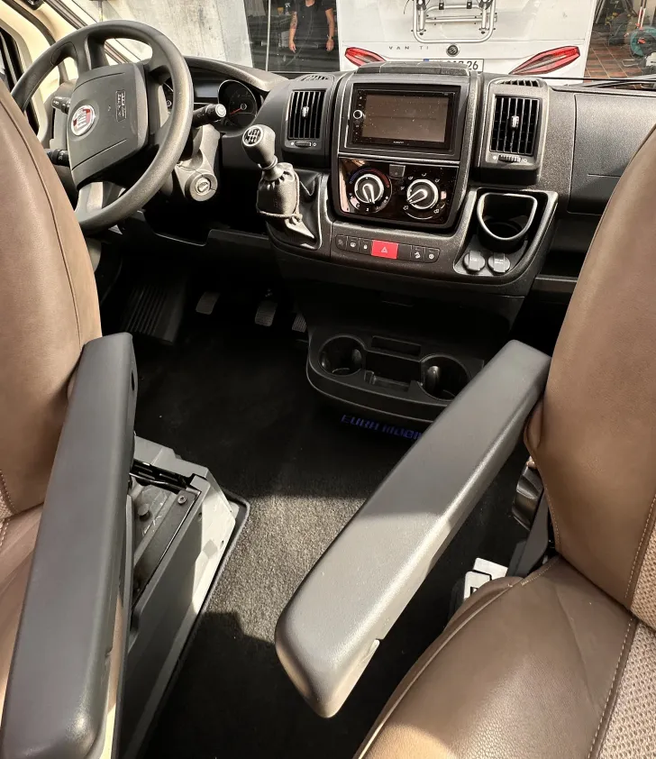 Fahrzeugbild Eura Mobil Profila T 695 HB 1. Hand, wenig Kilometer #22