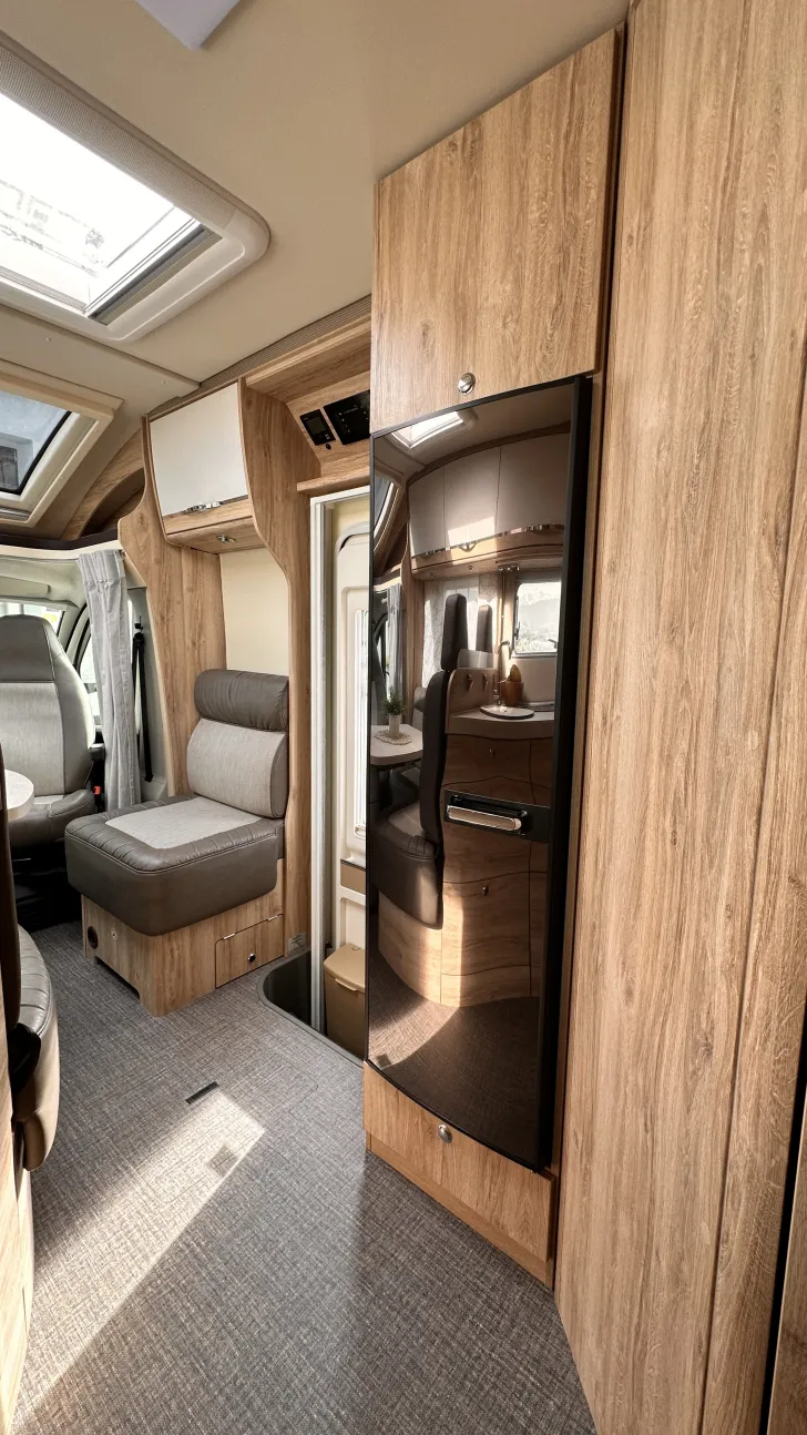Fahrzeugbild Eura Mobil Profila T 695 HB 1. Hand, wenig Kilometer #17