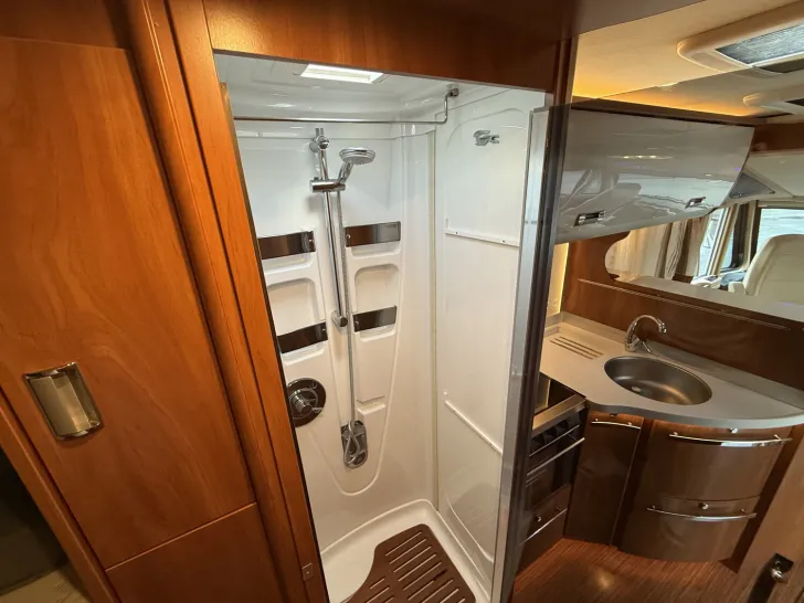 Fahrzeugbild Laika Kreos 7009 TOP-Ausgestattet - NP 156.000,- Euro #14
