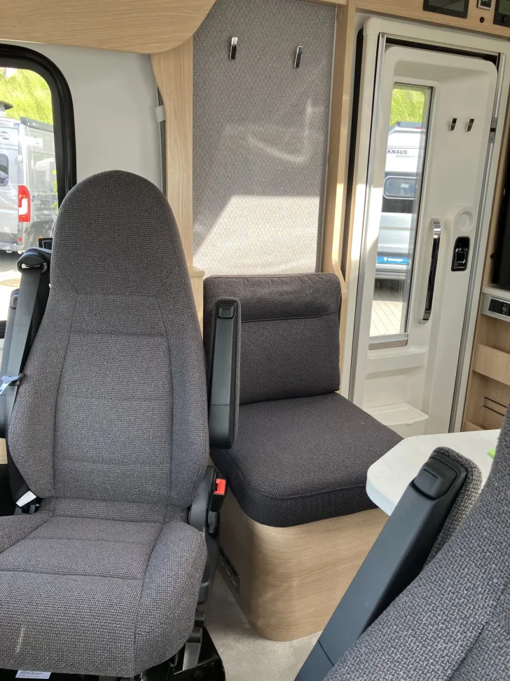 Fahrzeugbild Hymer B-MC I 600 -BlackLine- *Premium*Autarkie*Solar* #10