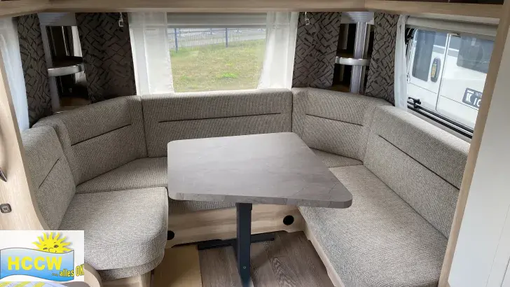 Sitzgruppe Hobby De Luxe 495 UL Auflastung 1.800 kg