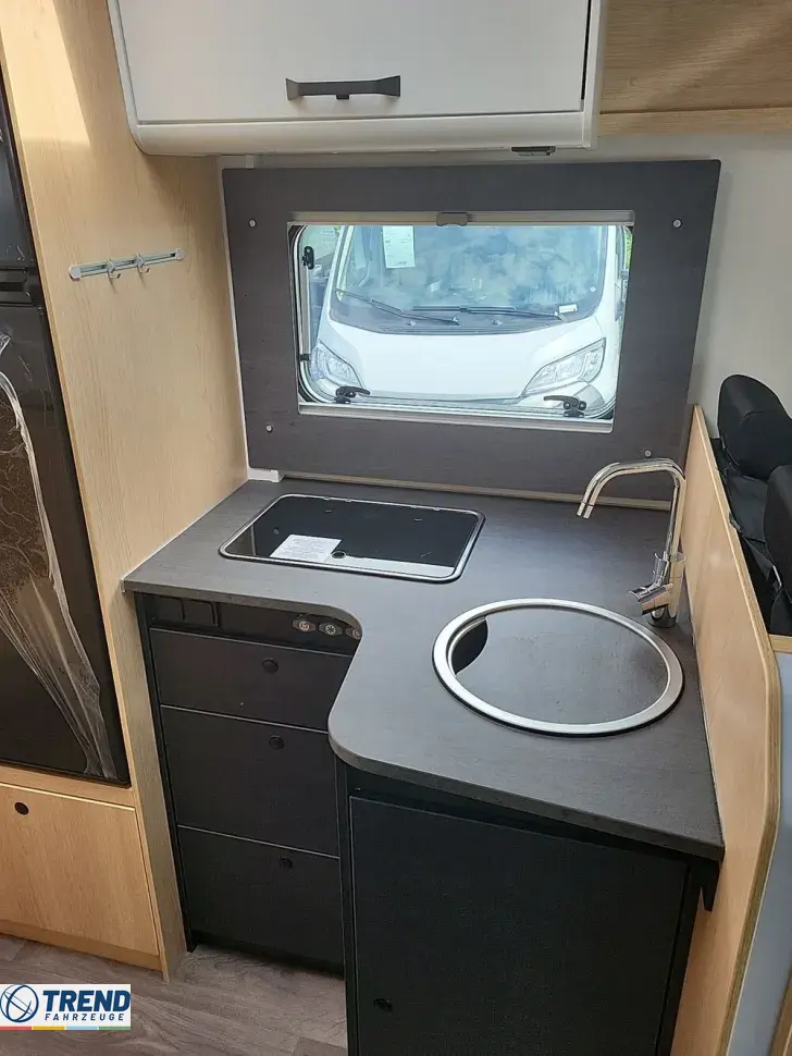 Fahrzeugbild Sunlight T 67 #13