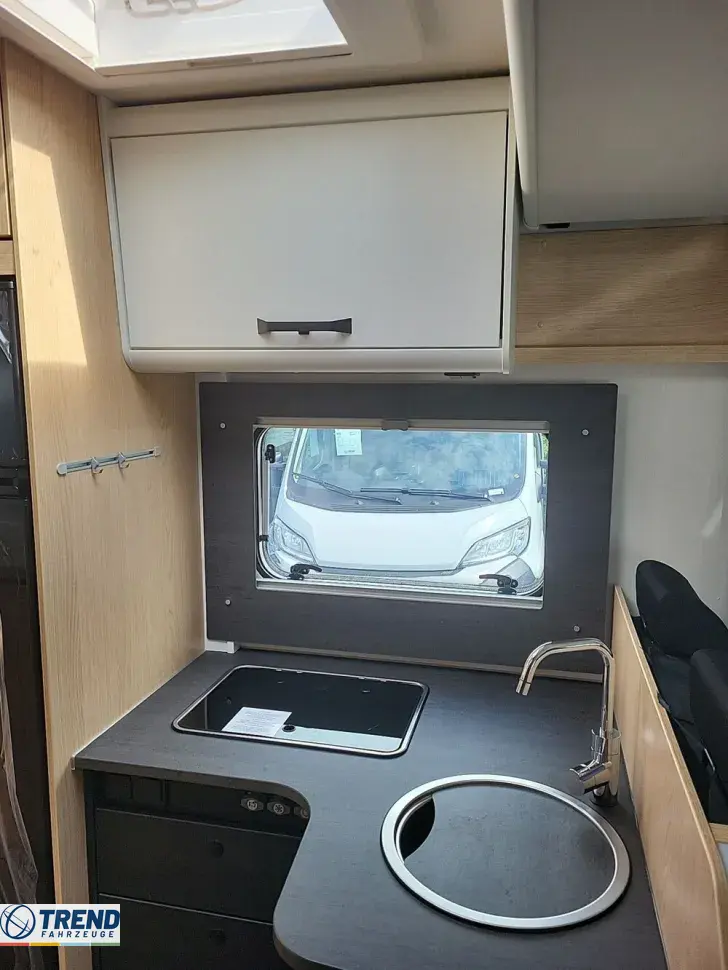 Fahrzeugbild Sunlight T 67 #14