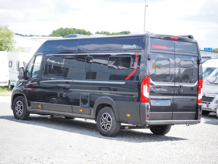 Fahrzeugbild Dethleffs Globetrail 640 ES, Chassis- & Komfort-, Dieselh. #3