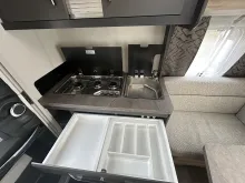 Fahrzeugbild Hobby De Luxe 400 SFe #13