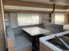 Fahrzeugbild Hobby De Luxe 560 KMFe Modell 2023 #5