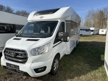 Schräg Vorne Carado T 338 EDITION24 Ford Chassis mit Automatik