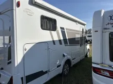 Schräg Hinten Carado T 338 EDITION24 Ford Chassis mit Automatik