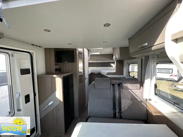 Sicht vorne-hinten Carado T 338 EDITION24 Ford Chassis mit Automatik
