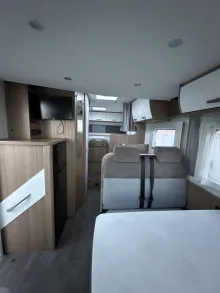 Sicht vorne-hinten Carado T 338 Edition15 Radio, Navi & RFK / SAT + TV