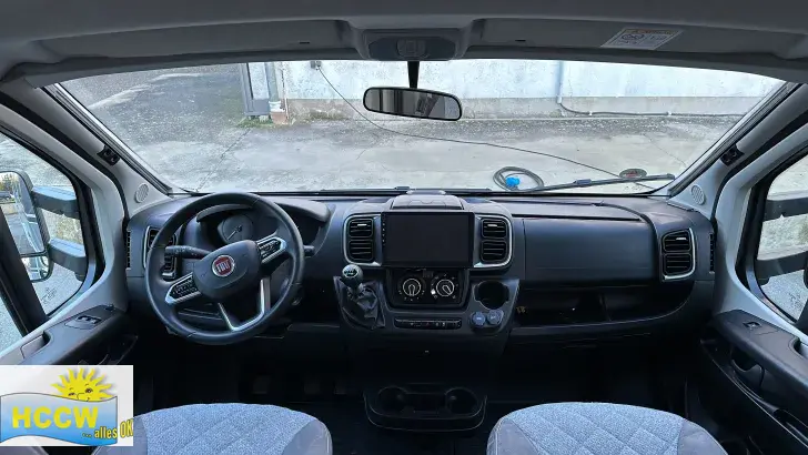 Fahrerhaus Carado T 338 Edition15 Radio, Navi & RFK / SAT + TV