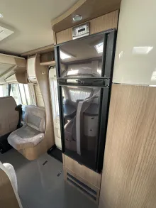 Küche (Kühlschrank) Carthago c-tourer I 149 LE Comfort Mercedes