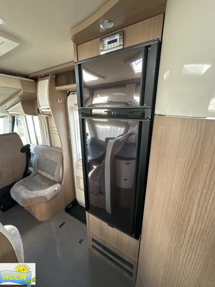Küche (Kühlschrank) Carthago c-tourer I 149 LE Comfort Weekly-Deal