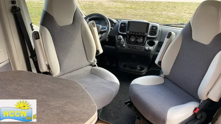 Weitere Sitzgruppe VanTourer 630 L mit Aufstelldach