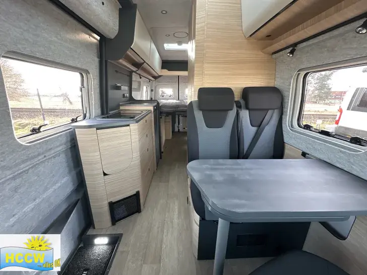 Sicht vorne-hinten Hobby MAXIA VAN 680 ET 177 PS Automatik