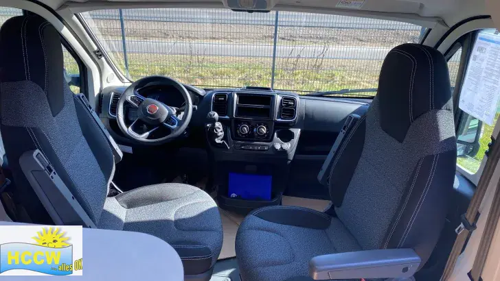 Sicht vorne-hinten Carado Camper Van 600 PRO