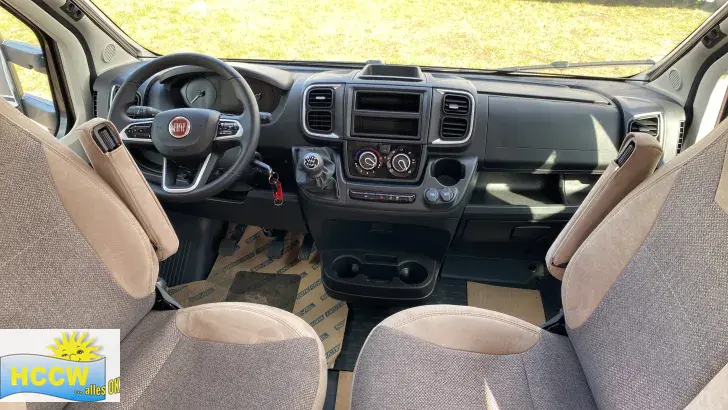 Fahrerhaus Carado T 338 pro + Paket