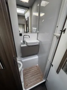 Toilette Carado T 338 pro+ SAT & TV / Markise / Pro+