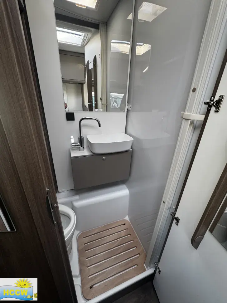 Toilette Carado T 338 pro+ SAT & TV / Markise / Pro+