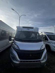 Frontal Vorne Carado T 338 pro+ SAT & TV / Markise / Pro+