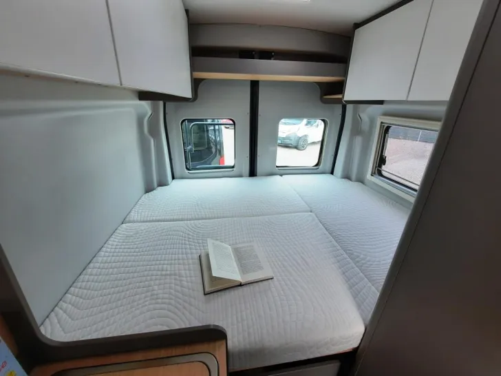 Fahrzeugbild LMC Innovan 590 #12