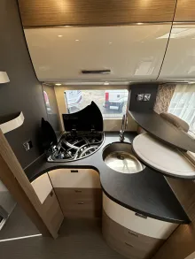 Fahrzeugbild Carthago C1-tourer T 145 RB-LE comfort 4.2t Weekly Deal #12