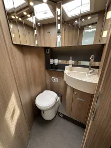 Fahrzeugbild Carthago C1-tourer T 145 RB-LE comfort 4.2t Weekly Deal #15