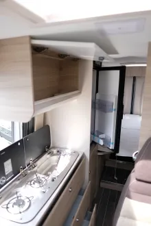 Fahrzeugbild Forster V 636 EB Vantasy mit Lithiumbatterie & Markise! #5