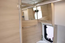 Fahrzeugbild Forster V 636 EB Vantasy mit Lithiumbatterie & Markise! #10