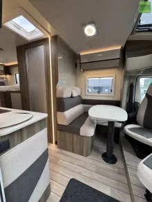 Fahrzeugbild Roller Team Kronos Fit 281TL Markise Automatik Einzelbetten #10