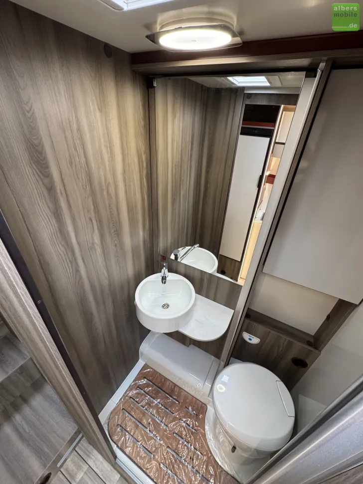 Fahrzeugbild Roller Team Kronos Fit 281TL Markise Automatik Einzelbetten #17