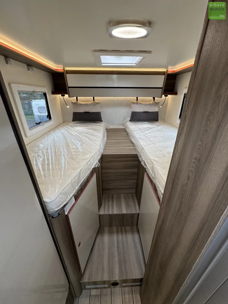 Fahrzeugbild Roller Team Kronos Fit 281TL Markise Automatik Einzelbetten #19