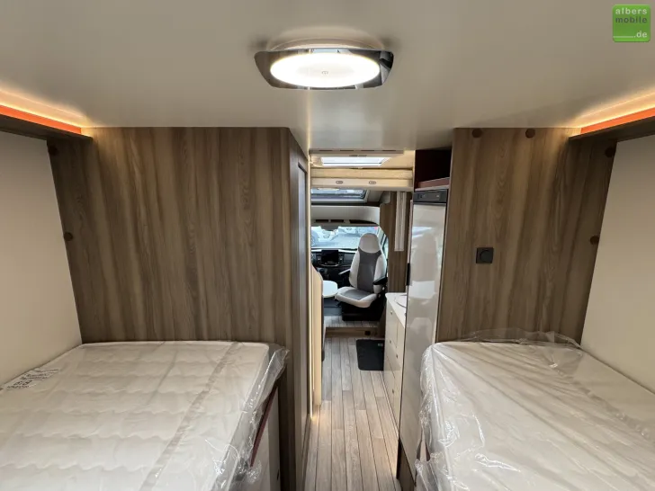 Fahrzeugbild Roller Team Kronos Fit 281TL Markise Automatik Einzelbetten #21